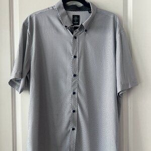 Michael Strahan Short Sleeve Button Down Business Casual Button Up Shirt for Men